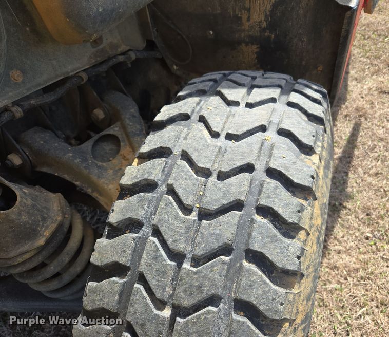 image for item DW8561 2006 Am General M1097R1 HMMWV SUV