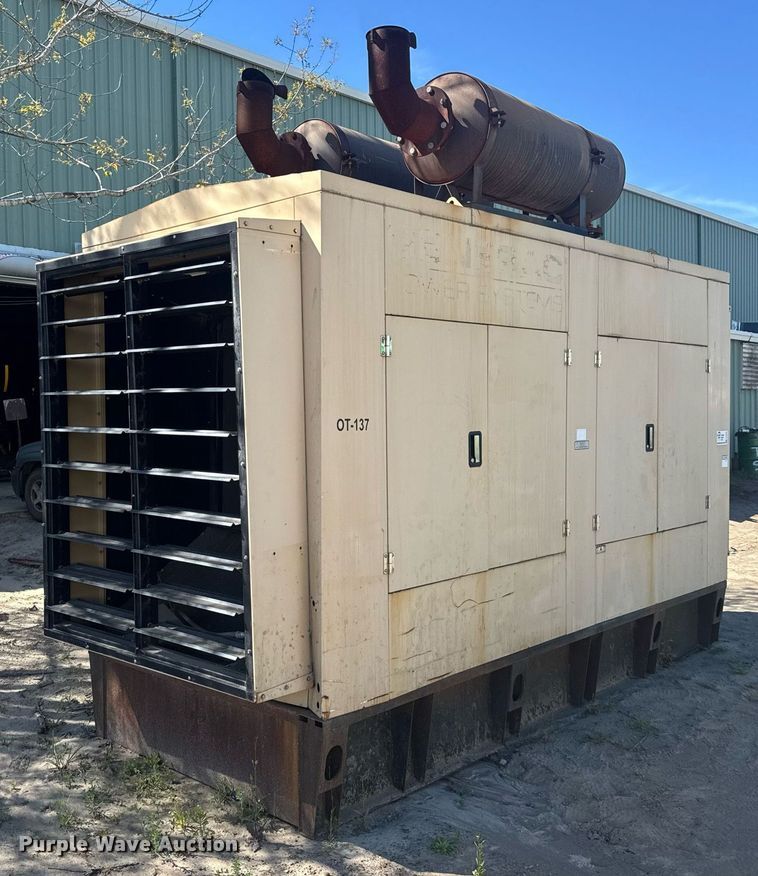 image for item EC3508 2003 Generac Power Systems Douele generator