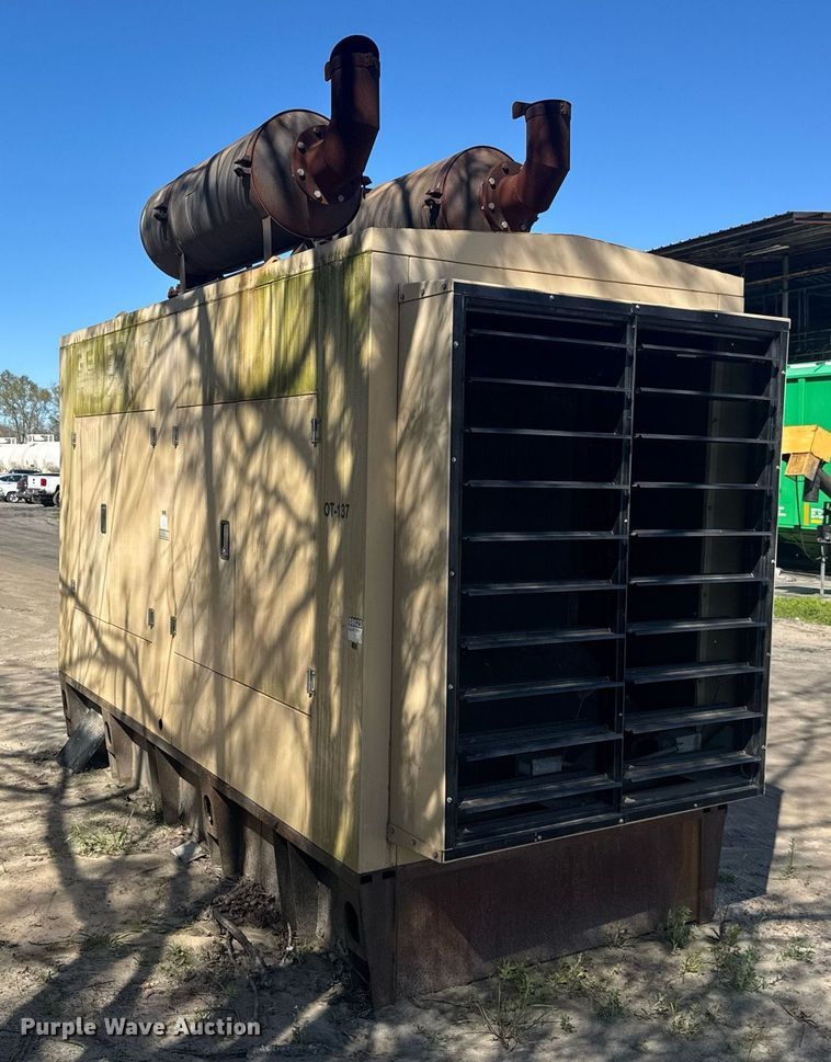 image for item EC3508 2003 Generac Power Systems Douele generator