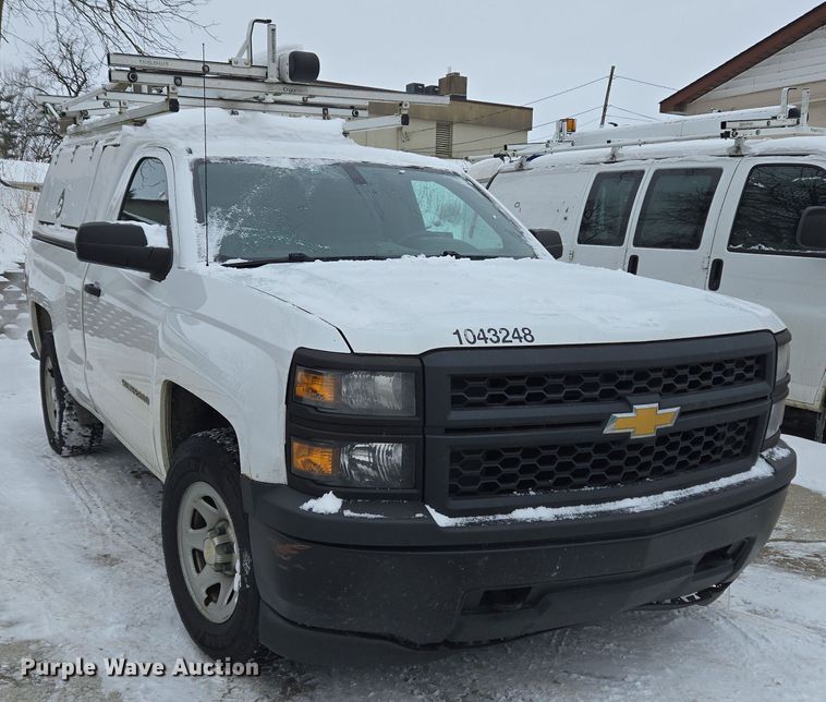 image for item EC4008 2014 Chevrolet Silverado 1500 pickup truck