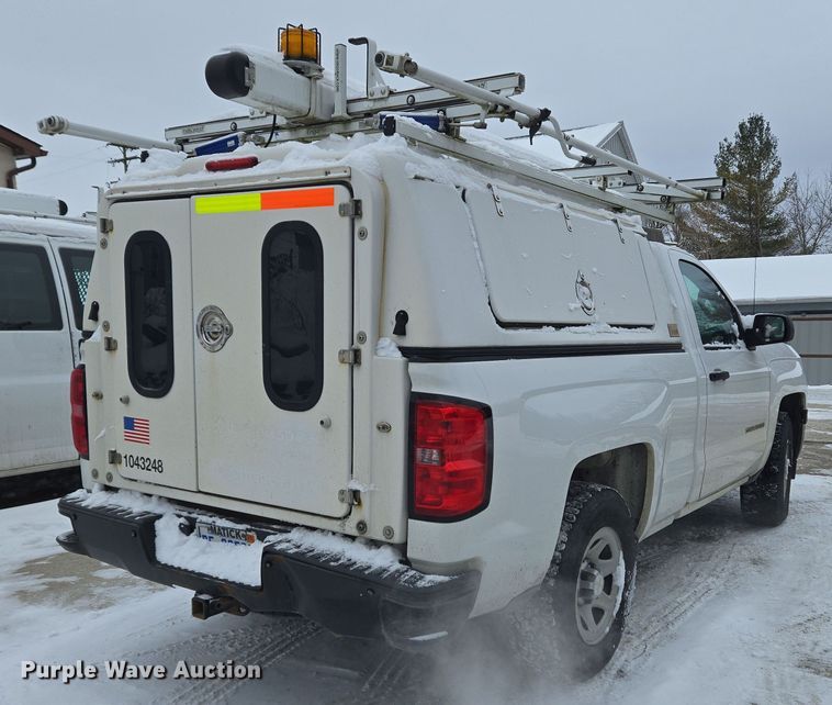 image for item EC4008 2014 Chevrolet Silverado 1500 pickup truck