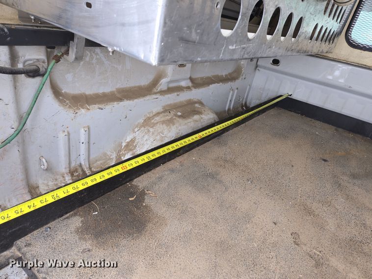 image for item EC4008 2014 Chevrolet Silverado 1500 pickup truck