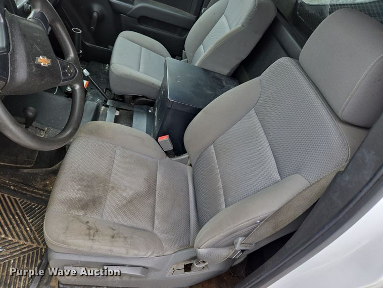 image for item EC4008 2014 Chevrolet Silverado 1500 pickup truck