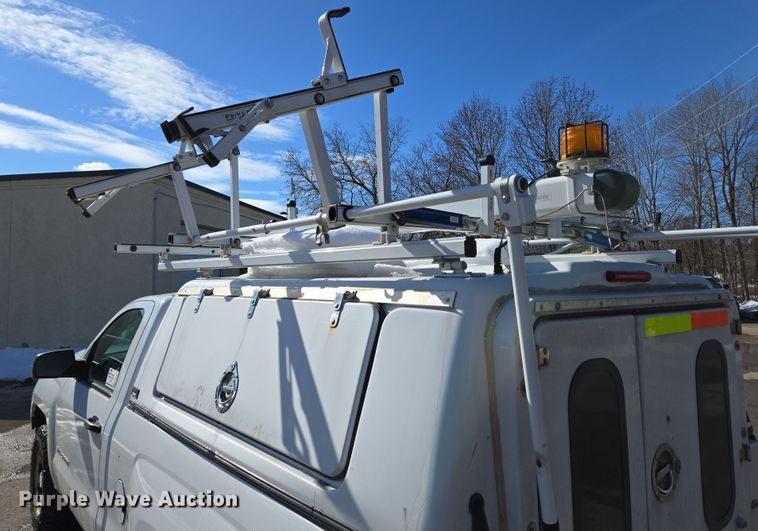 image for item EC4021 2015 Chevrolet Silverado 1500 utility bed pickup truck