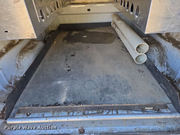 image for item EC4021 2015 Chevrolet Silverado 1500 utility bed pickup truck