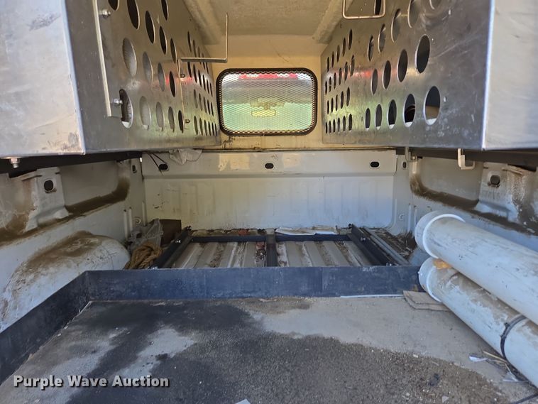 image for item EC4021 2015 Chevrolet Silverado 1500 utility bed pickup truck