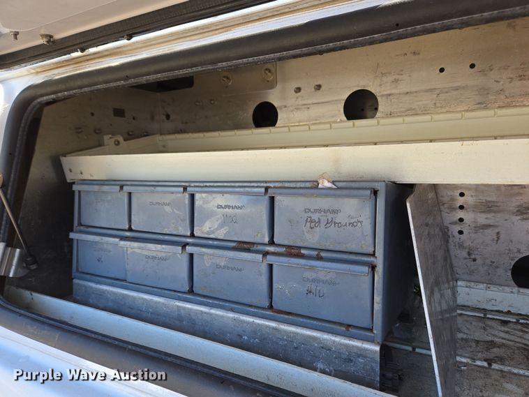 image for item EC4021 2015 Chevrolet Silverado 1500 utility bed pickup truck