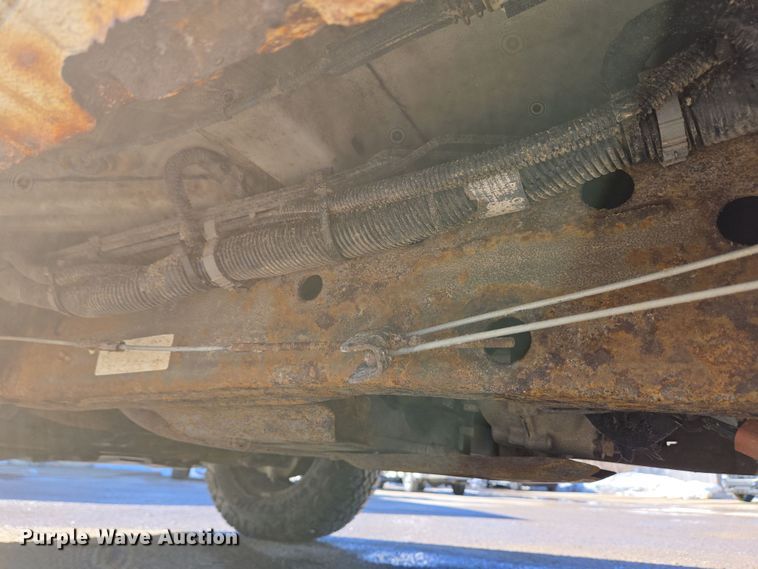 image for item EC4021 2015 Chevrolet Silverado 1500 utility bed pickup truck