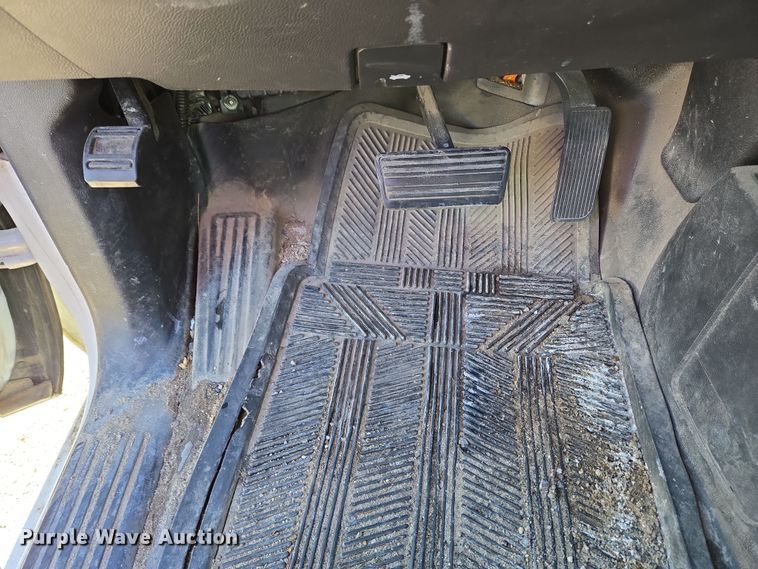 image for item EC4021 2015 Chevrolet Silverado 1500 utility bed pickup truck