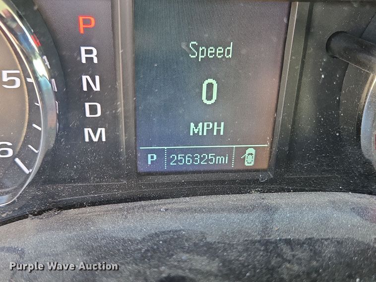 image for item EC4021 2015 Chevrolet Silverado 1500 utility bed pickup truck