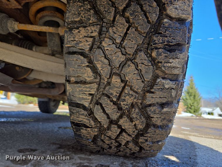 image for item EC4021 2015 Chevrolet Silverado 1500 utility bed pickup truck