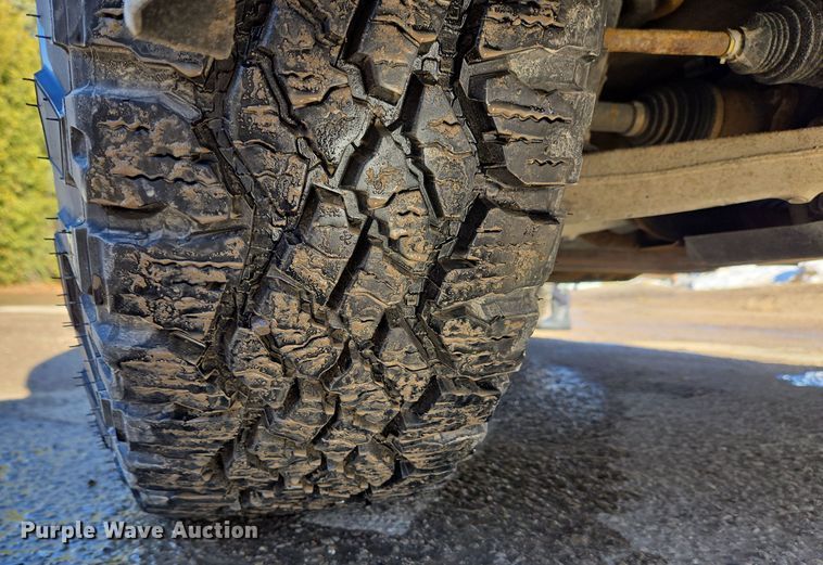 image for item EC4021 2015 Chevrolet Silverado 1500 utility bed pickup truck