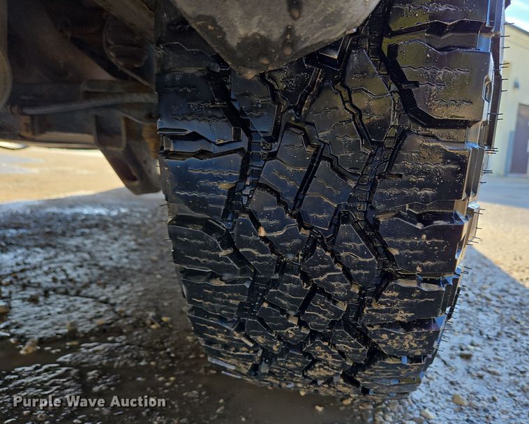 image for item EC4021 2015 Chevrolet Silverado 1500 utility bed pickup truck