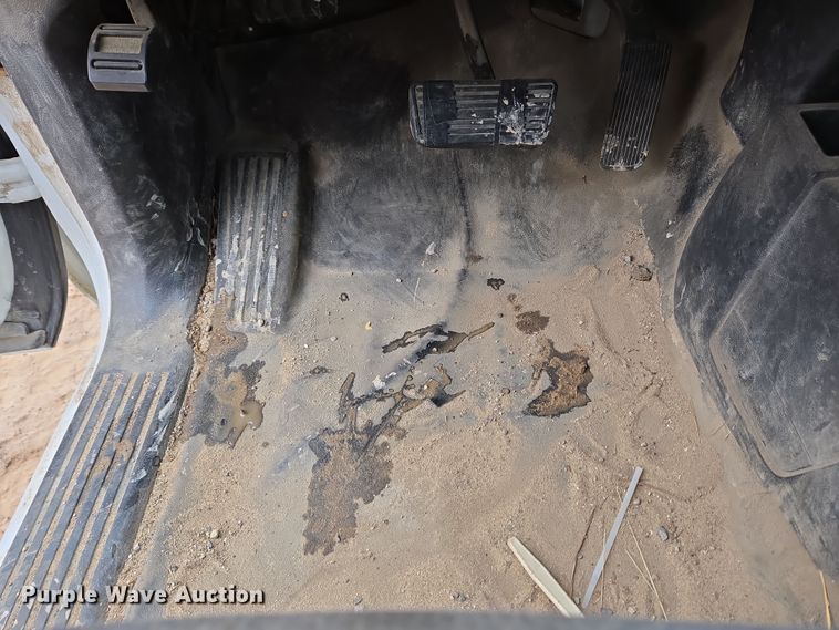 image for item EC4023 2014 Chevrolet Silverado 1500 utility bed pickup truck