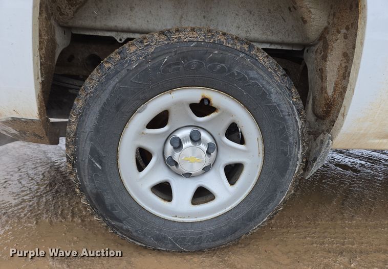 image for item EC4023 2014 Chevrolet Silverado 1500 utility bed pickup truck