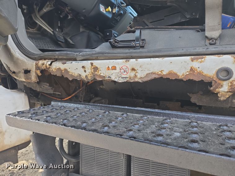 image for item EC4155 2005 Ford F650 Super Duty rollback truck