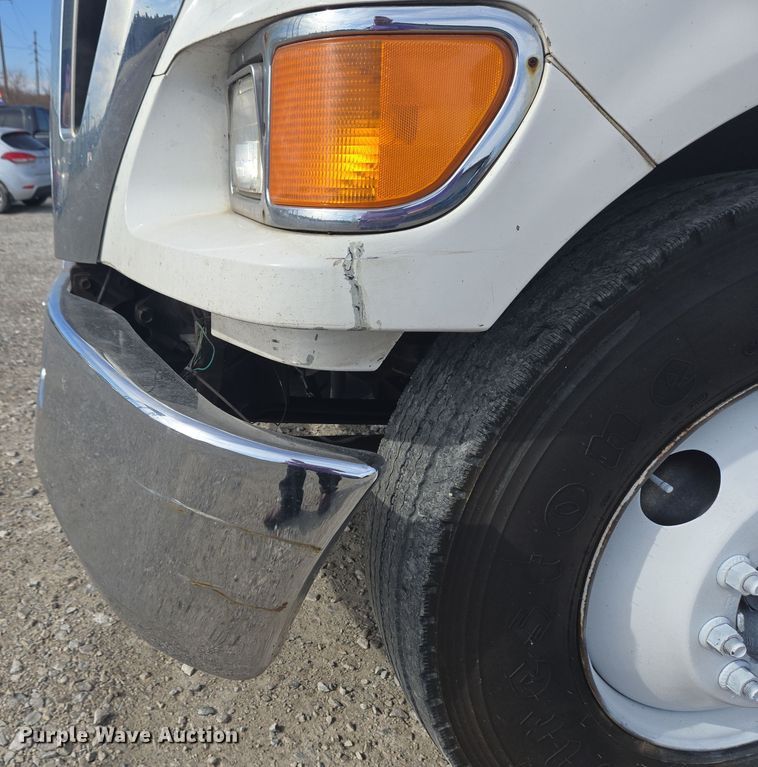 image for item EC4155 2005 Ford F650 Super Duty rollback truck