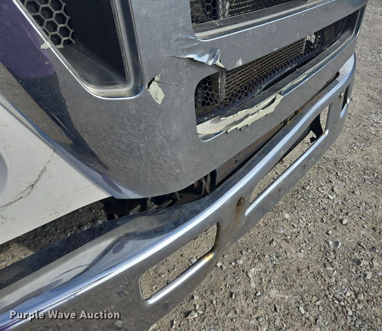 image for item EC4155 2005 Ford F650 Super Duty rollback truck