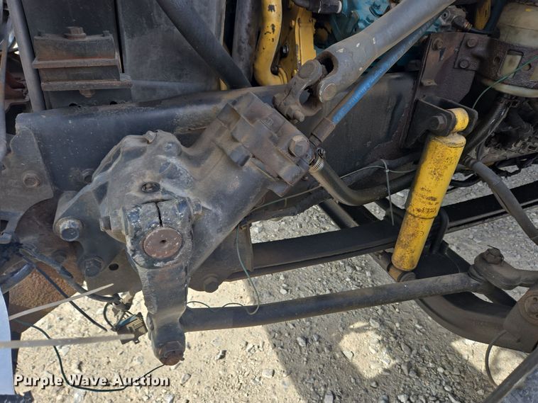 image for item EC4155 2005 Ford F650 Super Duty rollback truck