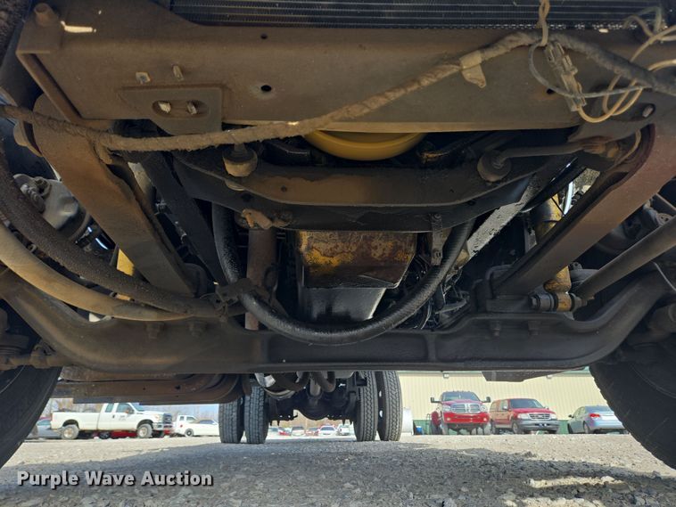 image for item EC4155 2005 Ford F650 Super Duty rollback truck