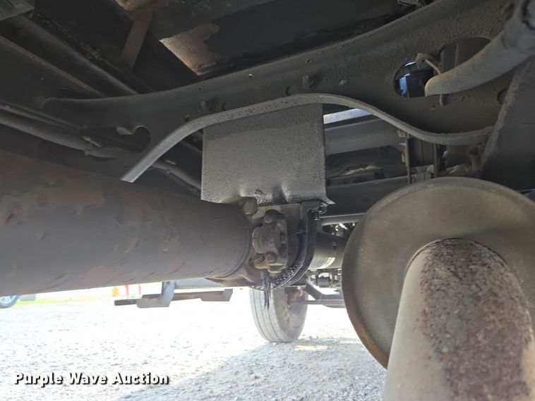 image for item EC4155 2005 Ford F650 Super Duty rollback truck