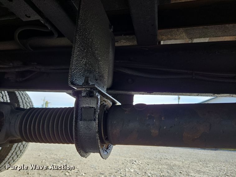 image for item EC4155 2005 Ford F650 Super Duty rollback truck