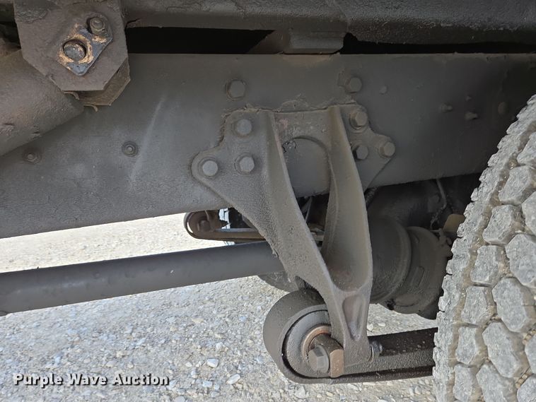 image for item EC4155 2005 Ford F650 Super Duty rollback truck