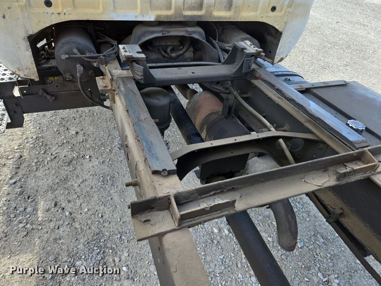 image for item EC4155 2005 Ford F650 Super Duty rollback truck