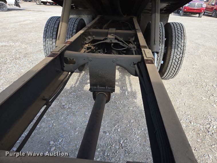 image for item EC4155 2005 Ford F650 Super Duty rollback truck