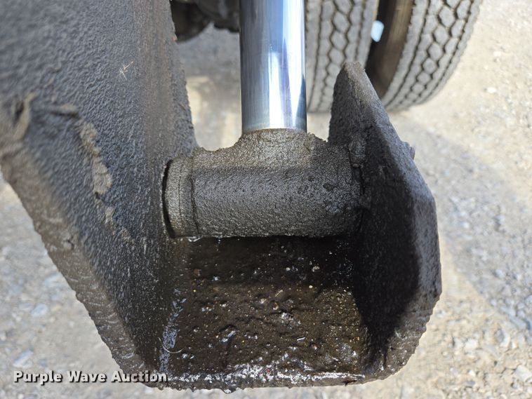 image for item EC4155 2005 Ford F650 Super Duty rollback truck