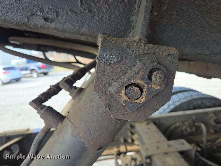 image for item EC4155 2005 Ford F650 Super Duty rollback truck