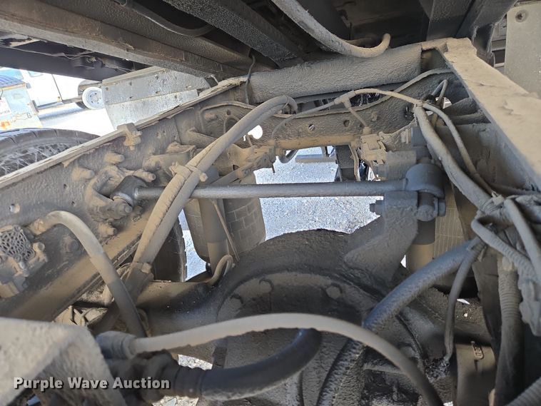 image for item EC4155 2005 Ford F650 Super Duty rollback truck