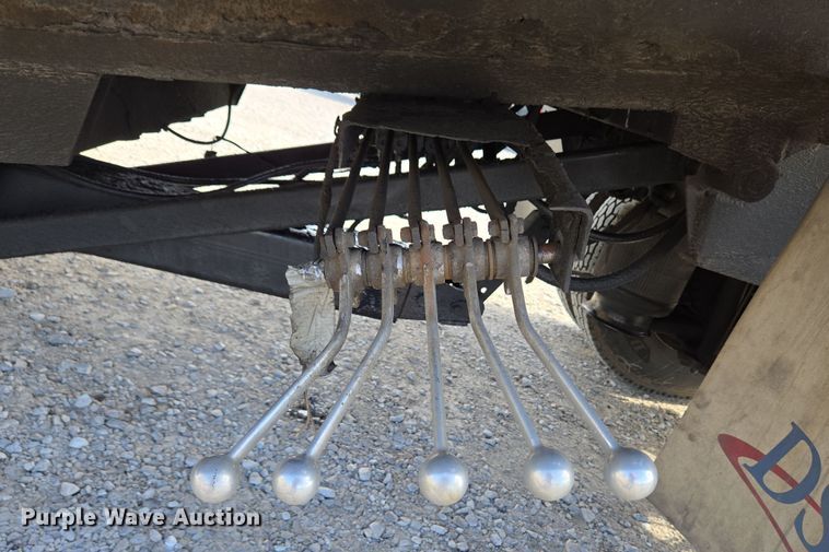 image for item EC4155 2005 Ford F650 Super Duty rollback truck