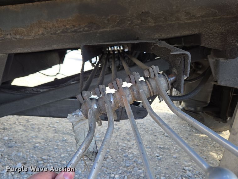 image for item EC4155 2005 Ford F650 Super Duty rollback truck