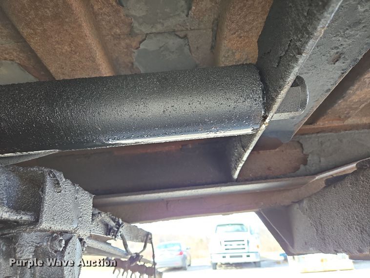 image for item EC4155 2005 Ford F650 Super Duty rollback truck