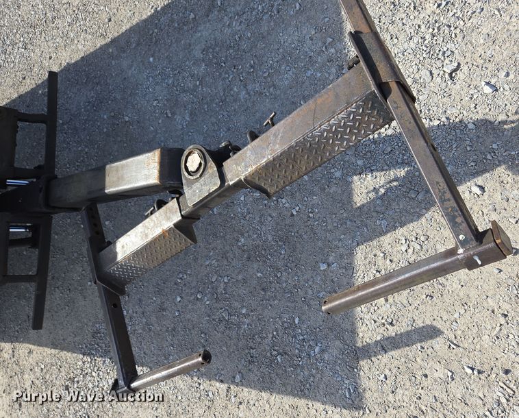 image for item EC4155 2005 Ford F650 Super Duty rollback truck