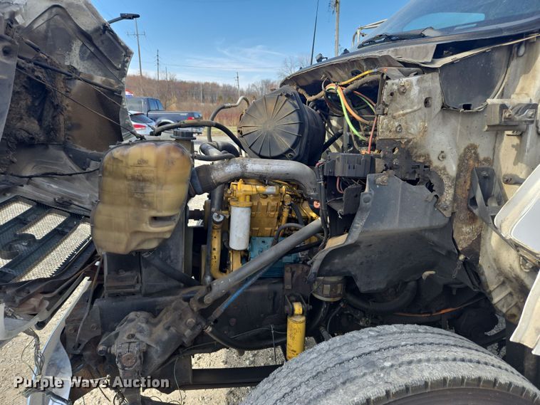 image for item EC4155 2005 Ford F650 Super Duty rollback truck