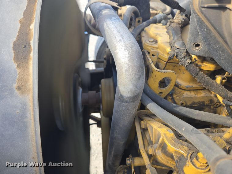 image for item EC4155 2005 Ford F650 Super Duty rollback truck