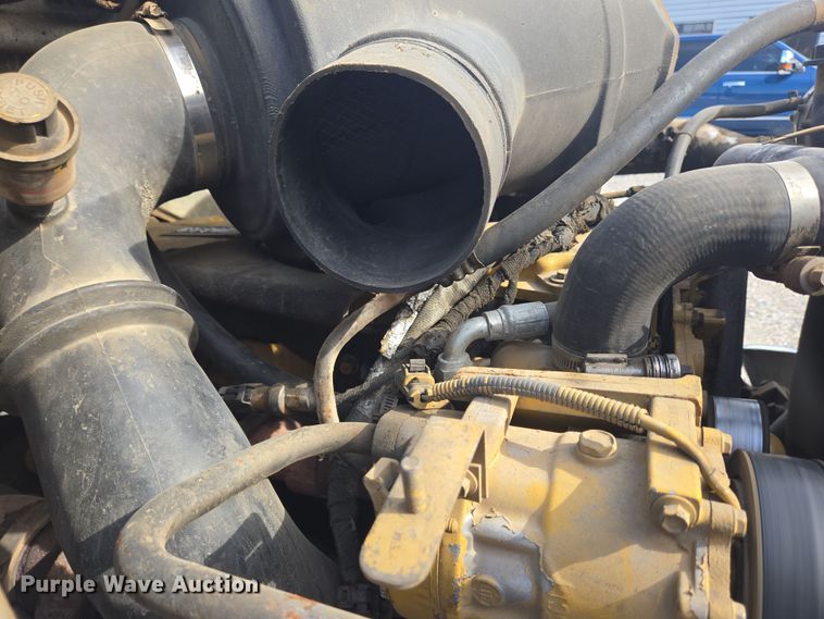 image for item EC4155 2005 Ford F650 Super Duty rollback truck