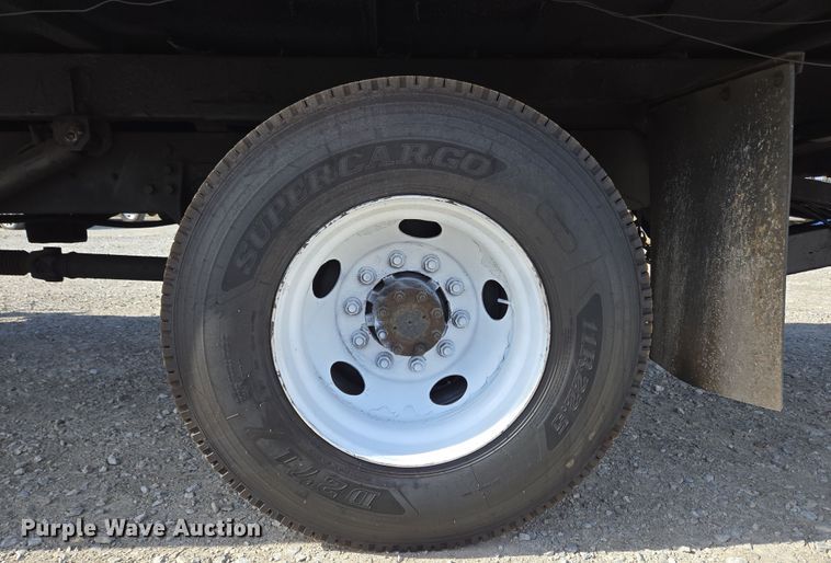 image for item EC4155 2005 Ford F650 Super Duty rollback truck