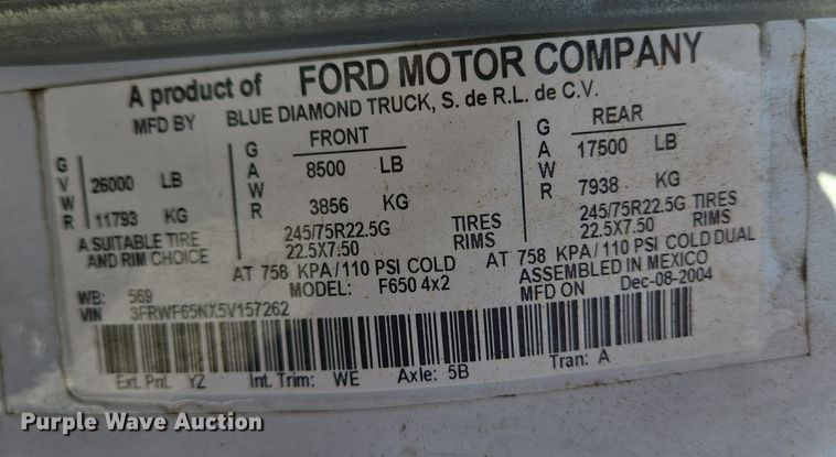 image for item EC4155 2005 Ford F650 Super Duty rollback truck