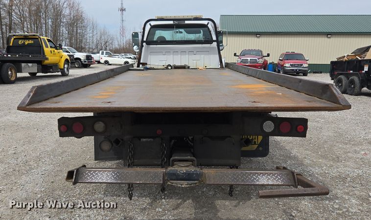 image for item EC4156 2004 Ford F650 Super Duty rollback truck