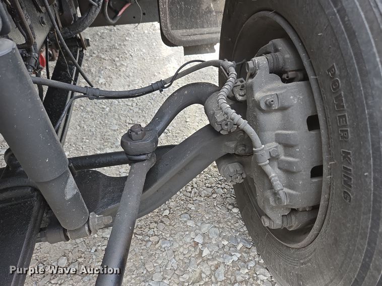 image for item EC4156 2004 Ford F650 Super Duty rollback truck