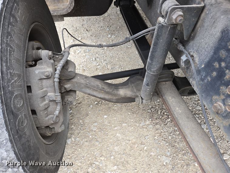 image for item EC4156 2004 Ford F650 Super Duty rollback truck