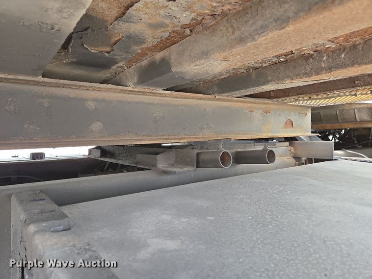 image for item EC4156 2004 Ford F650 Super Duty rollback truck