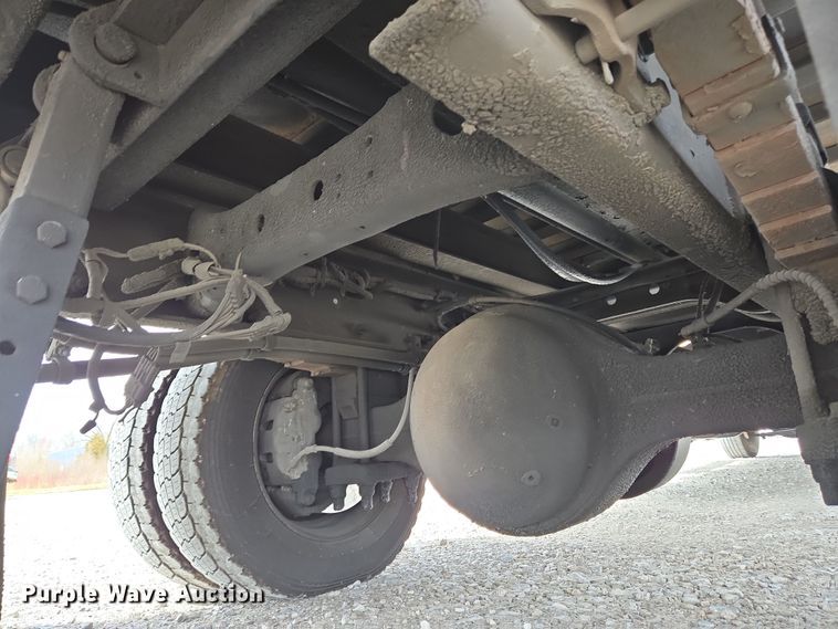 image for item EC4156 2004 Ford F650 Super Duty rollback truck