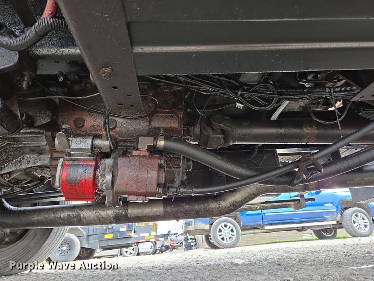 image for item EC4156 2004 Ford F650 Super Duty rollback truck