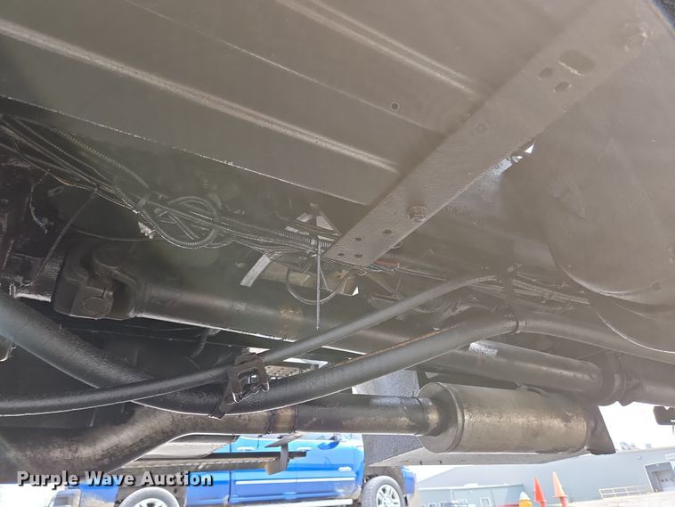 image for item EC4156 2004 Ford F650 Super Duty rollback truck