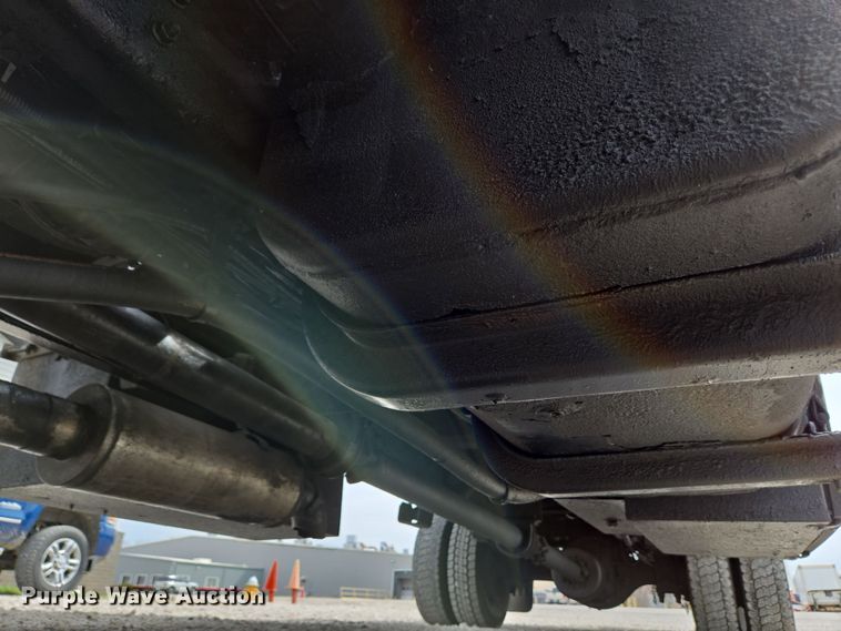 image for item EC4156 2004 Ford F650 Super Duty rollback truck