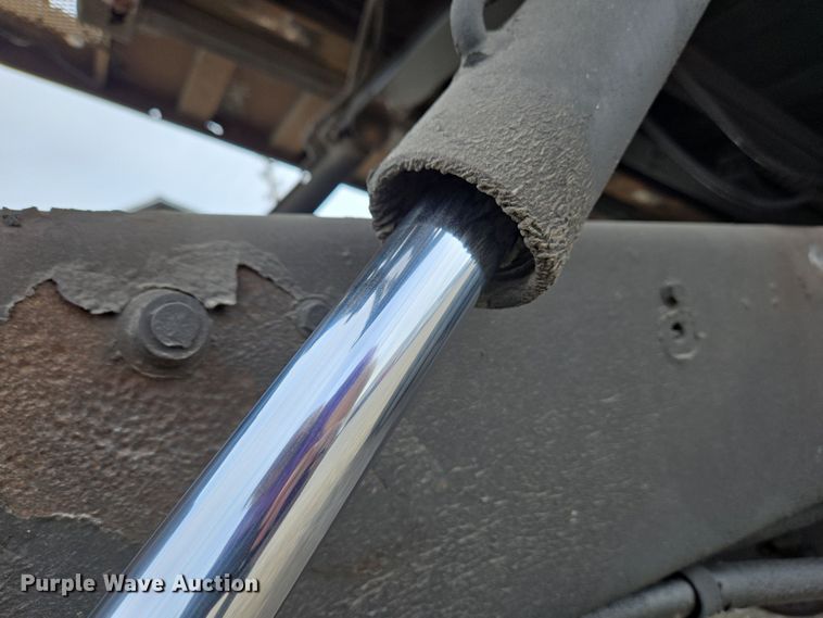 image for item EC4156 2004 Ford F650 Super Duty rollback truck